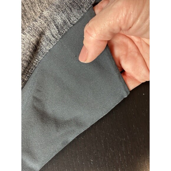 Athleta Excursion Hybrid Skort Mini Skirt Grey Size Small Pockets Elastic Waist - Picture 8 of 13